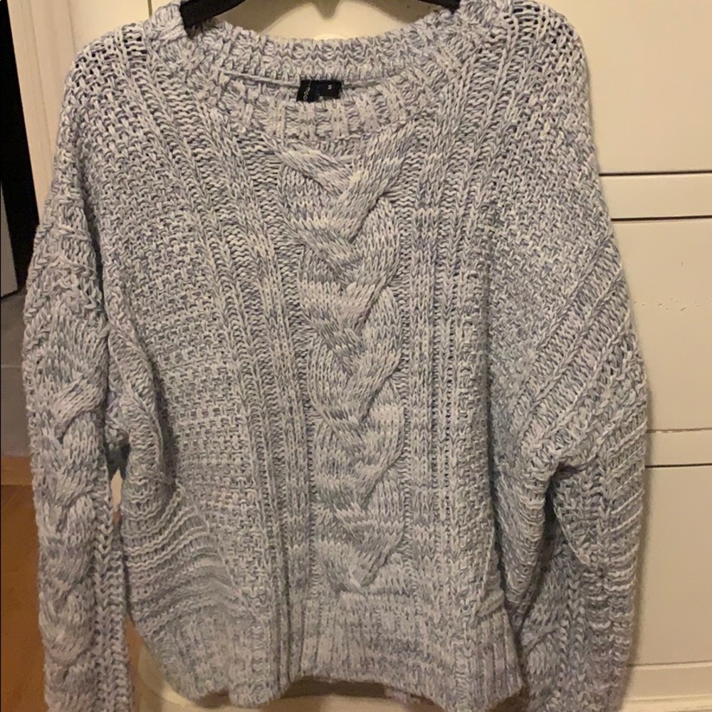 ADORABLE SWEATER!